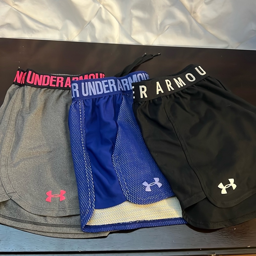 Under Armour Small 3 pair shorts